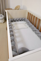 Premium Baby Suite (1 Queen size bed / Baby Crib)